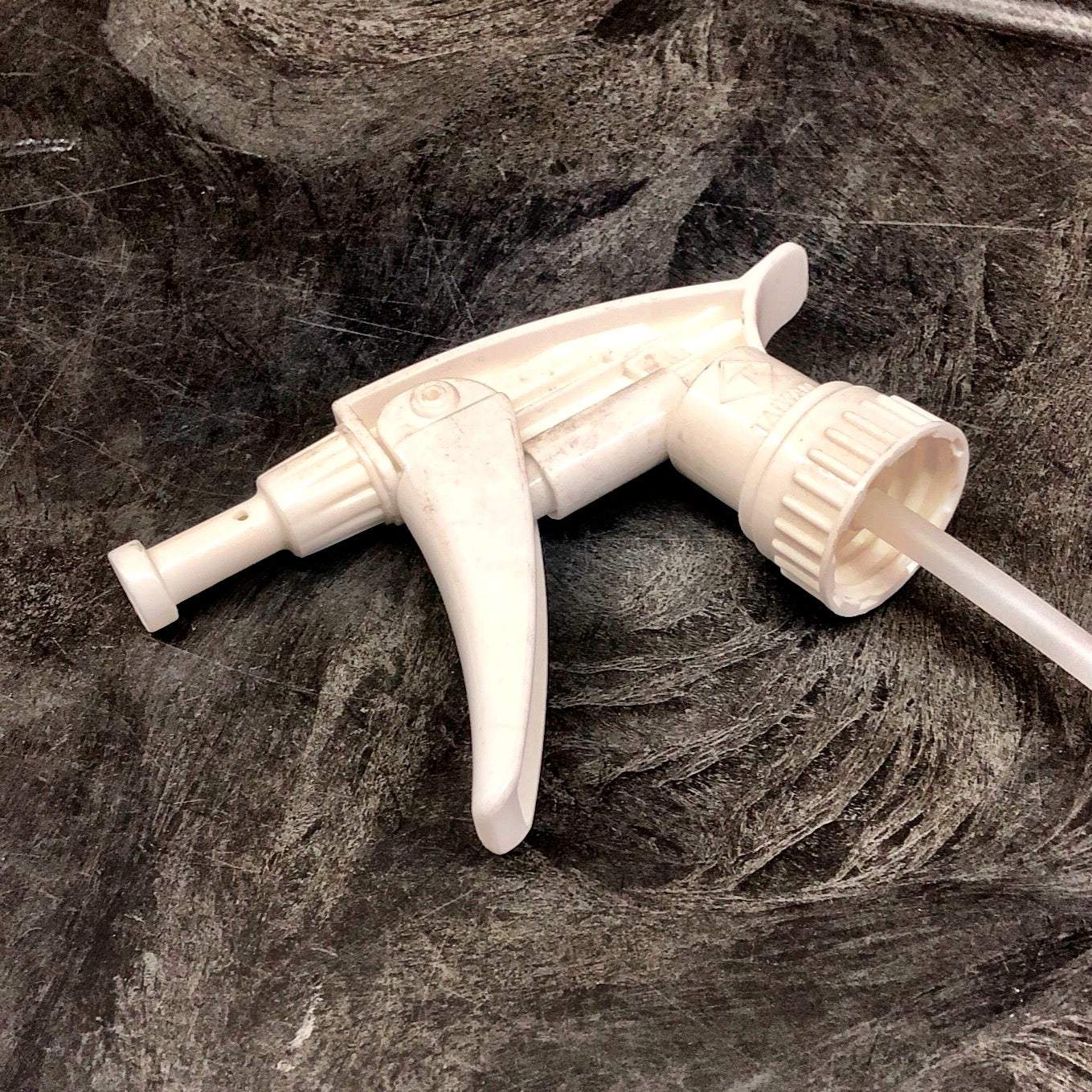 FOAMING TRIGGER SPRAYER W/9
