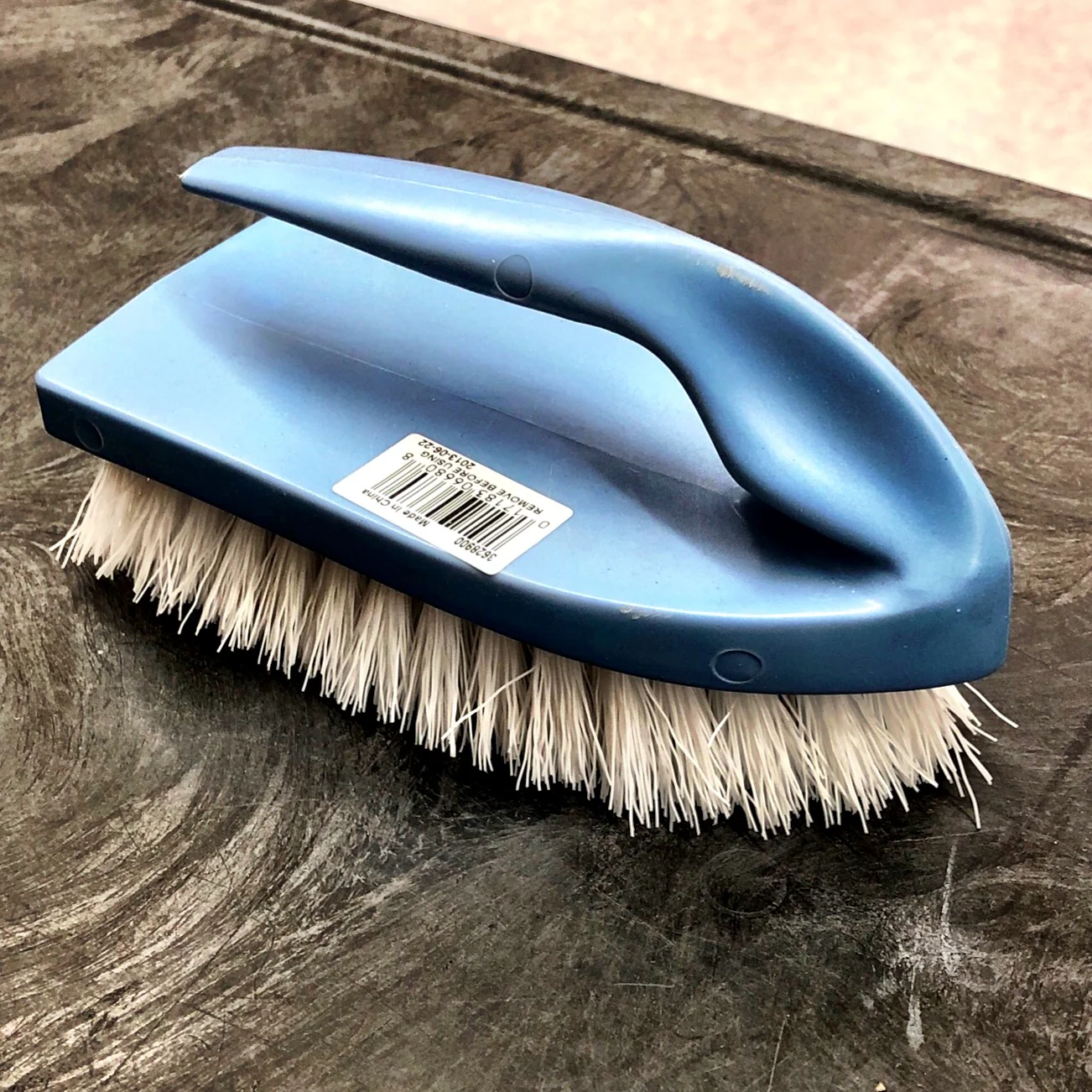 IRON SHAPED BRUSH - A-Team Window Cleaning
